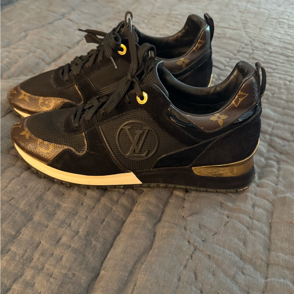 Louis Vuitton Sneakers